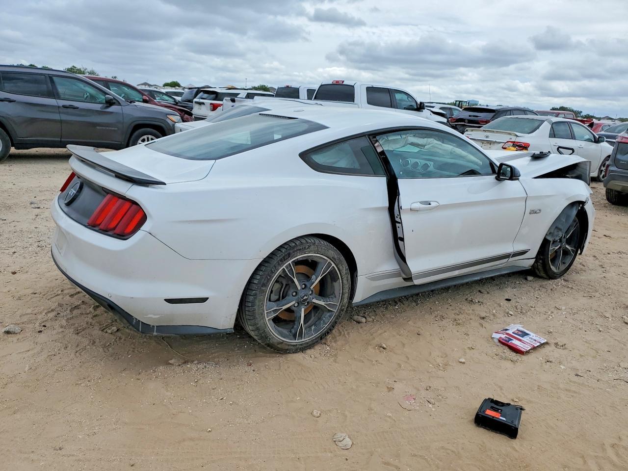 2017 Ford Mustang Gt - zdjęcie 3