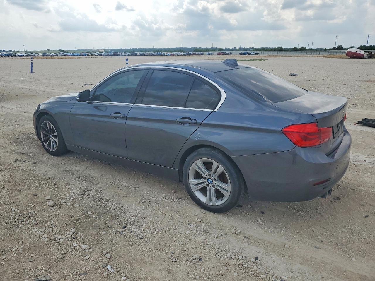 BMW Seria 3 - zdjęcie 2