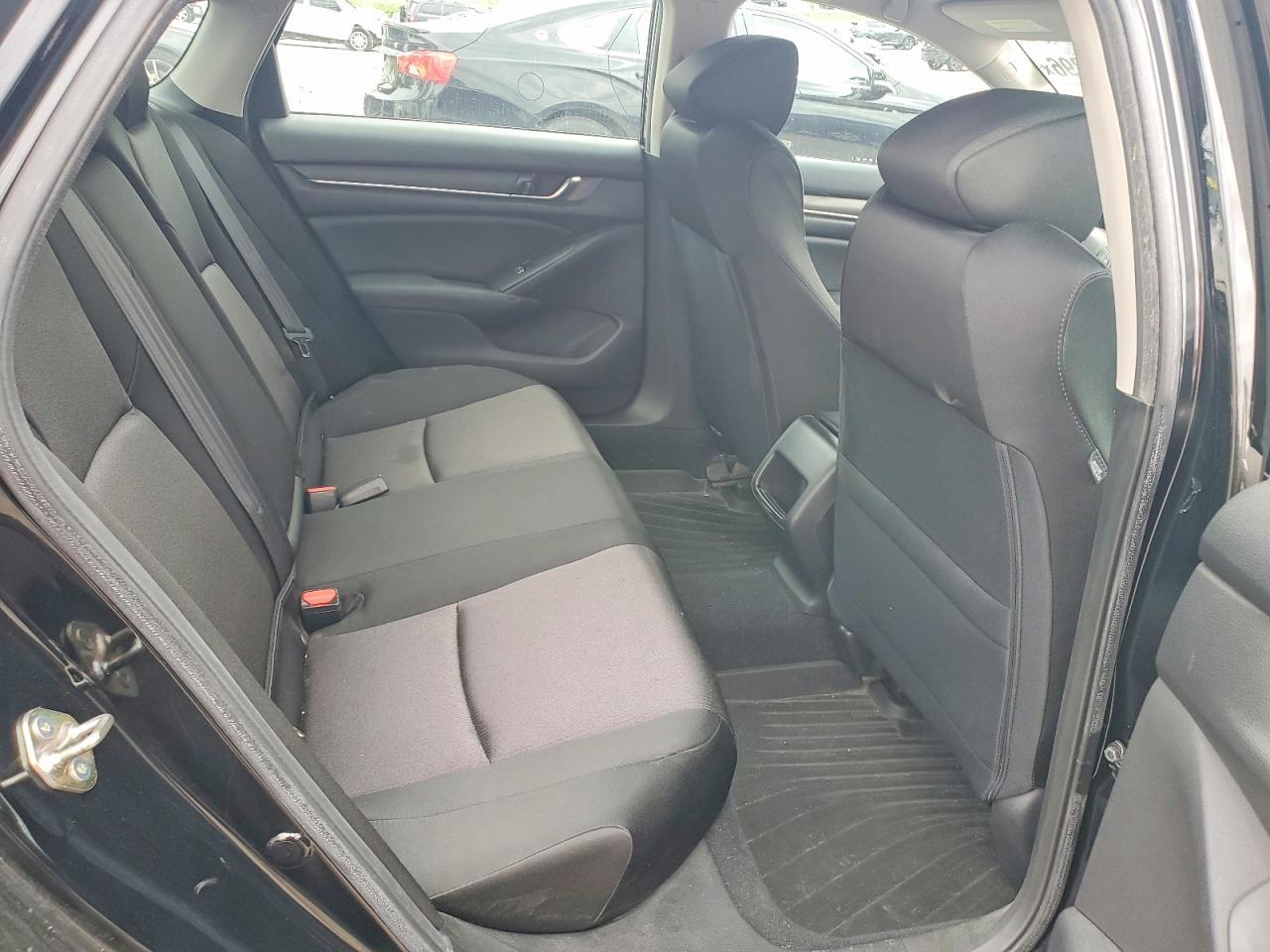 2019 Honda Accord Lx - zdjęcie 10