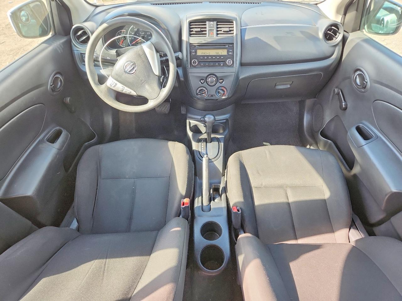 2016 Nissan Versa 1.6 S - zdjęcie 8