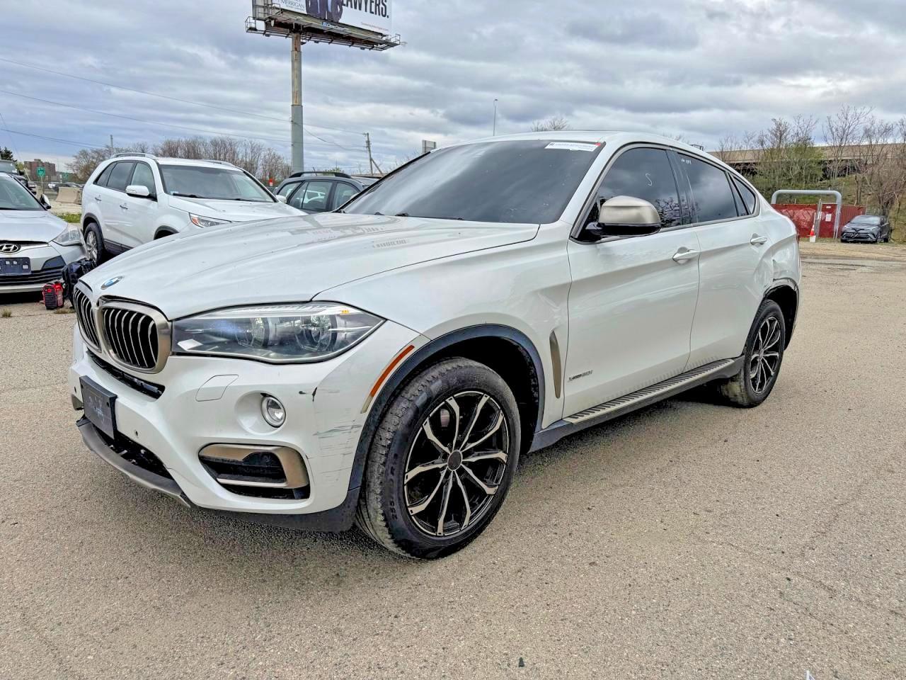 2017 BMW X6 xDrive50I - zdjęcie 2