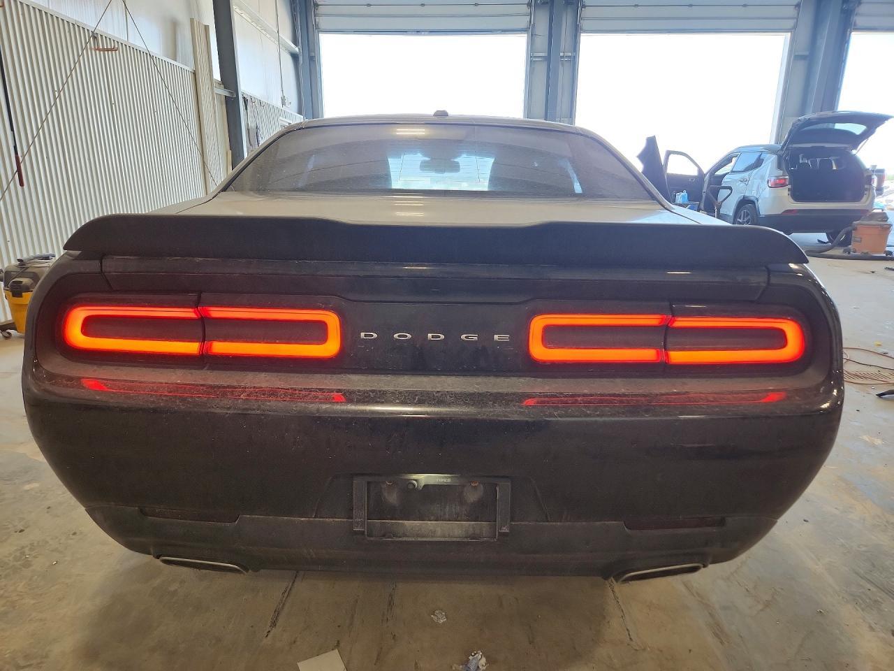 2015 Dodge Challenger Sxt - zdjęcie 6