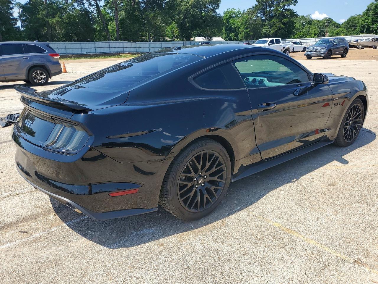 2017 Ford Mustang Gt - zdjęcie 3