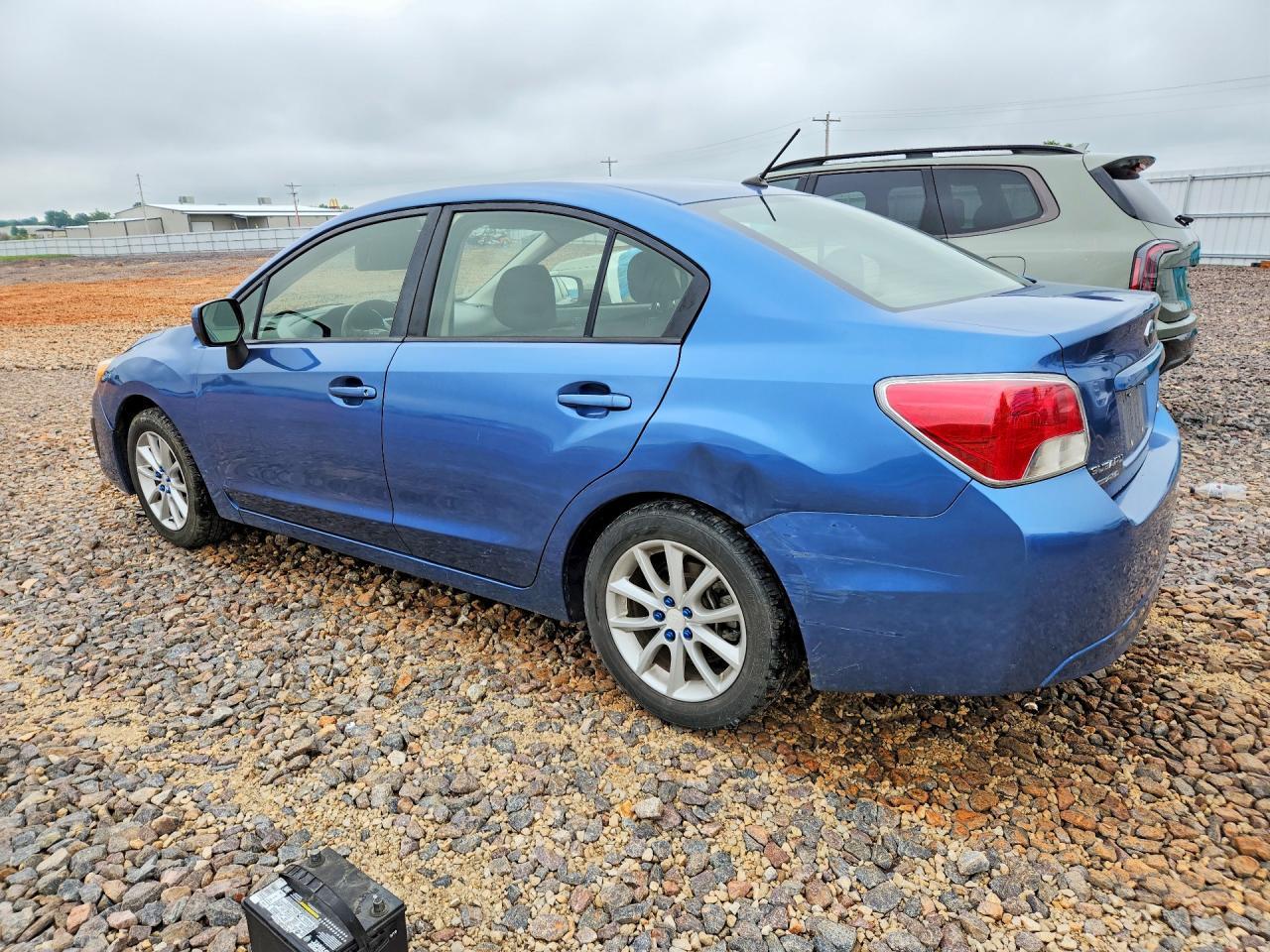 2014 Subaru Impreza Premium - zdjęcie 2