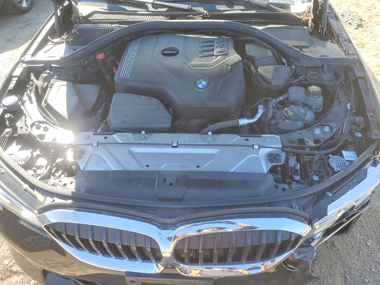2021 BMW 330Xi - zdjęcie 11