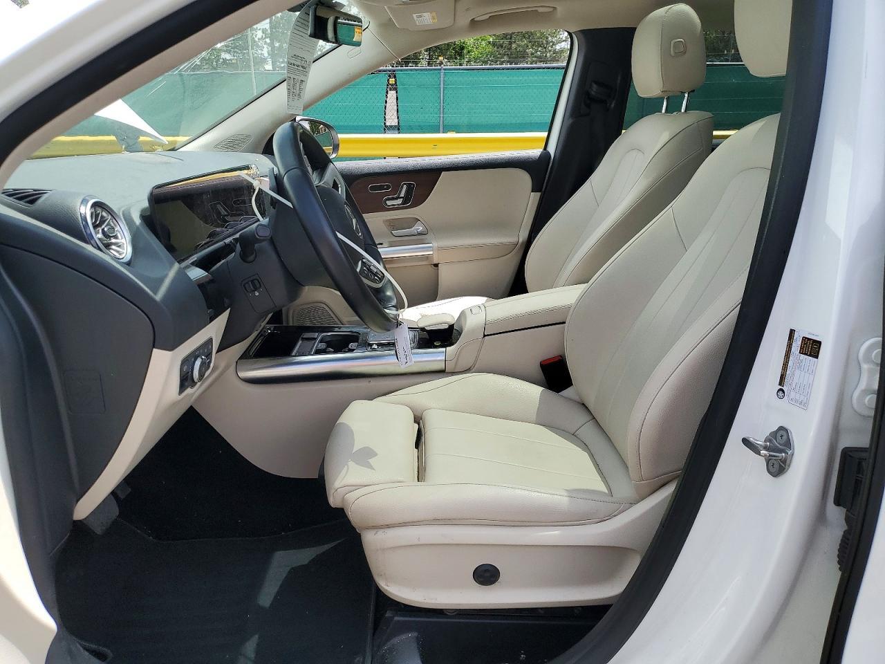 2023 Mercedes-Benz Gla 250 4Matic - zdjęcie 7