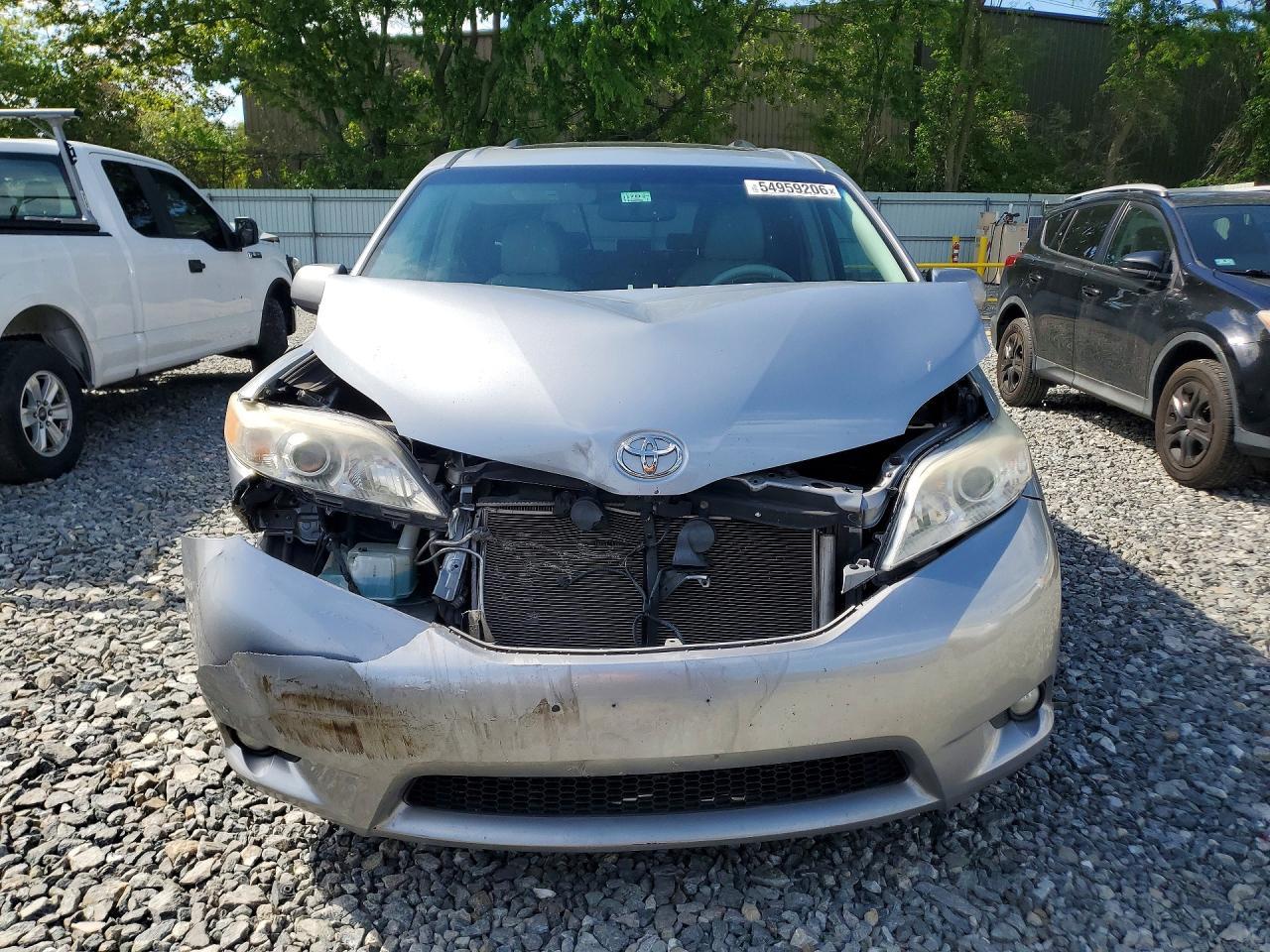 2014 Toyota Sienna Xle 7-Passenger - zdjęcie 5
