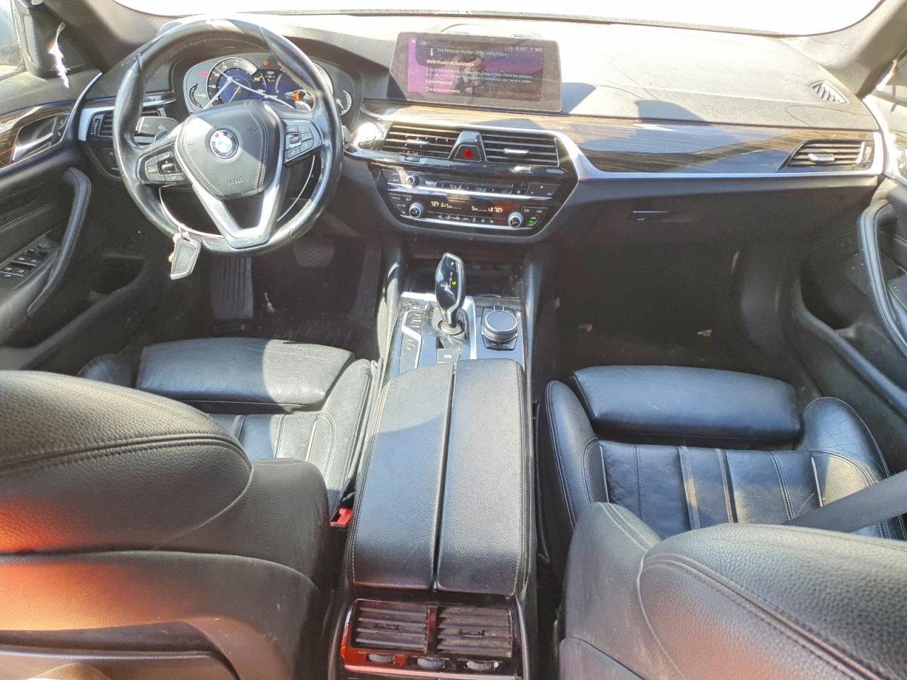 2018 BMW 530E - zdjęcie 8