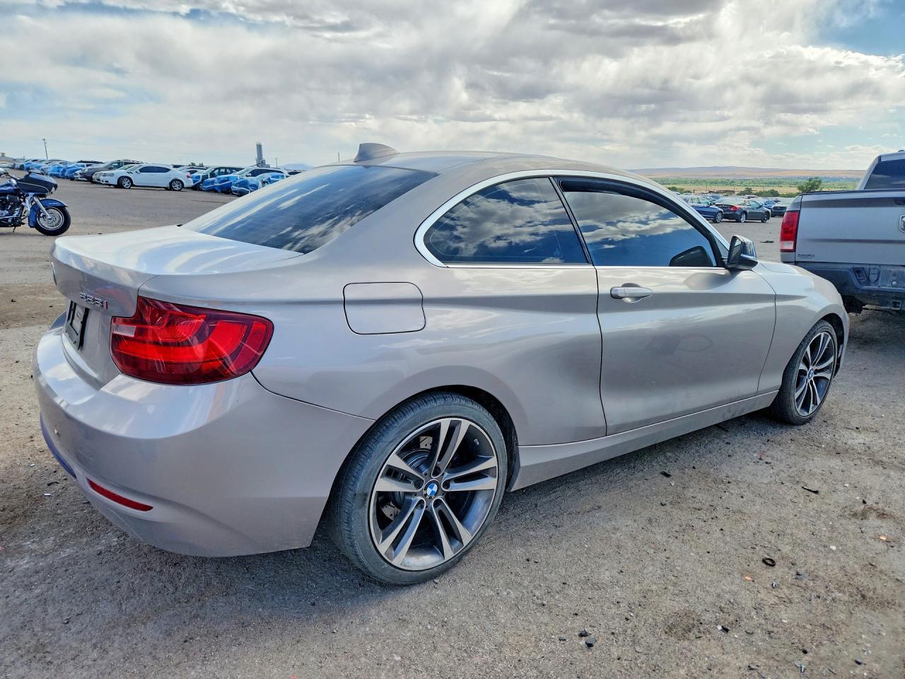 2015 BMW 228 I - zdjęcie 3