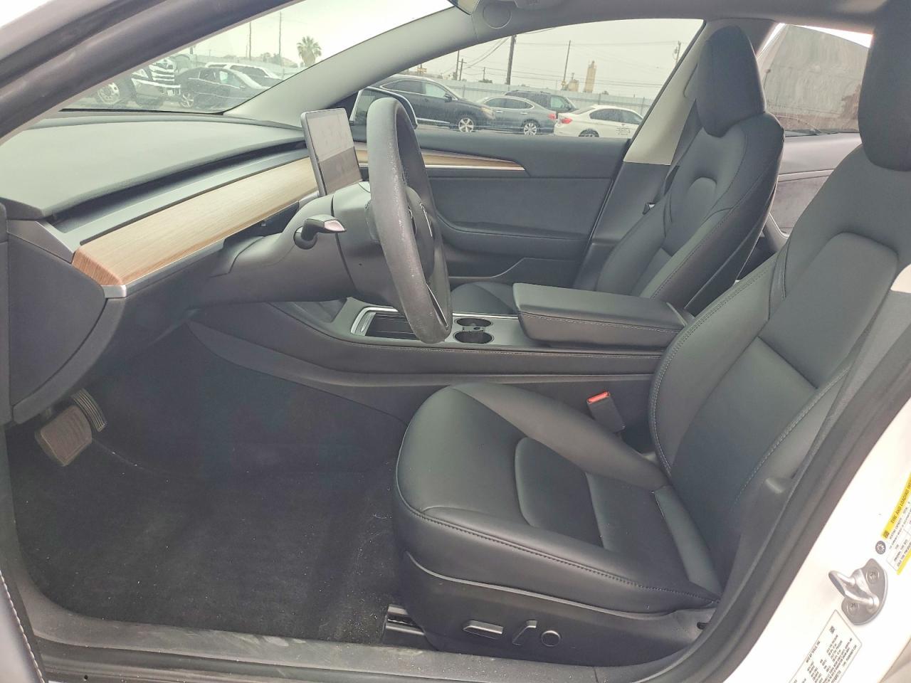 2023 Tesla Model 3 - zdjęcie 7