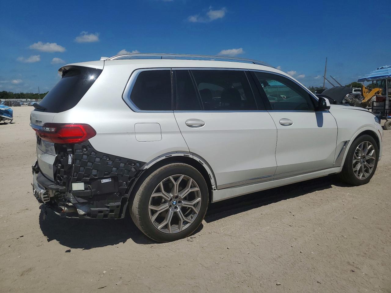 2020 BMW X7 xDrive40I - zdjęcie 3