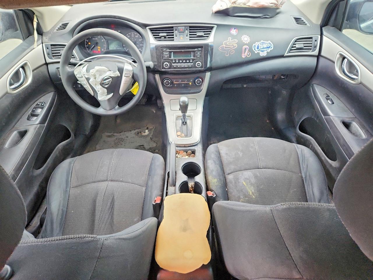 2015 Nissan Sentra S - zdjęcie 15