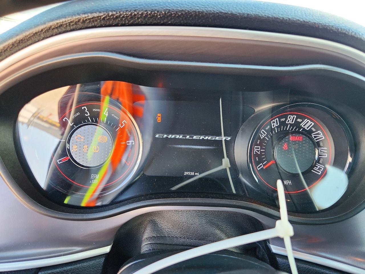 2021 Dodge Challenger Sxt - zdjęcie 9