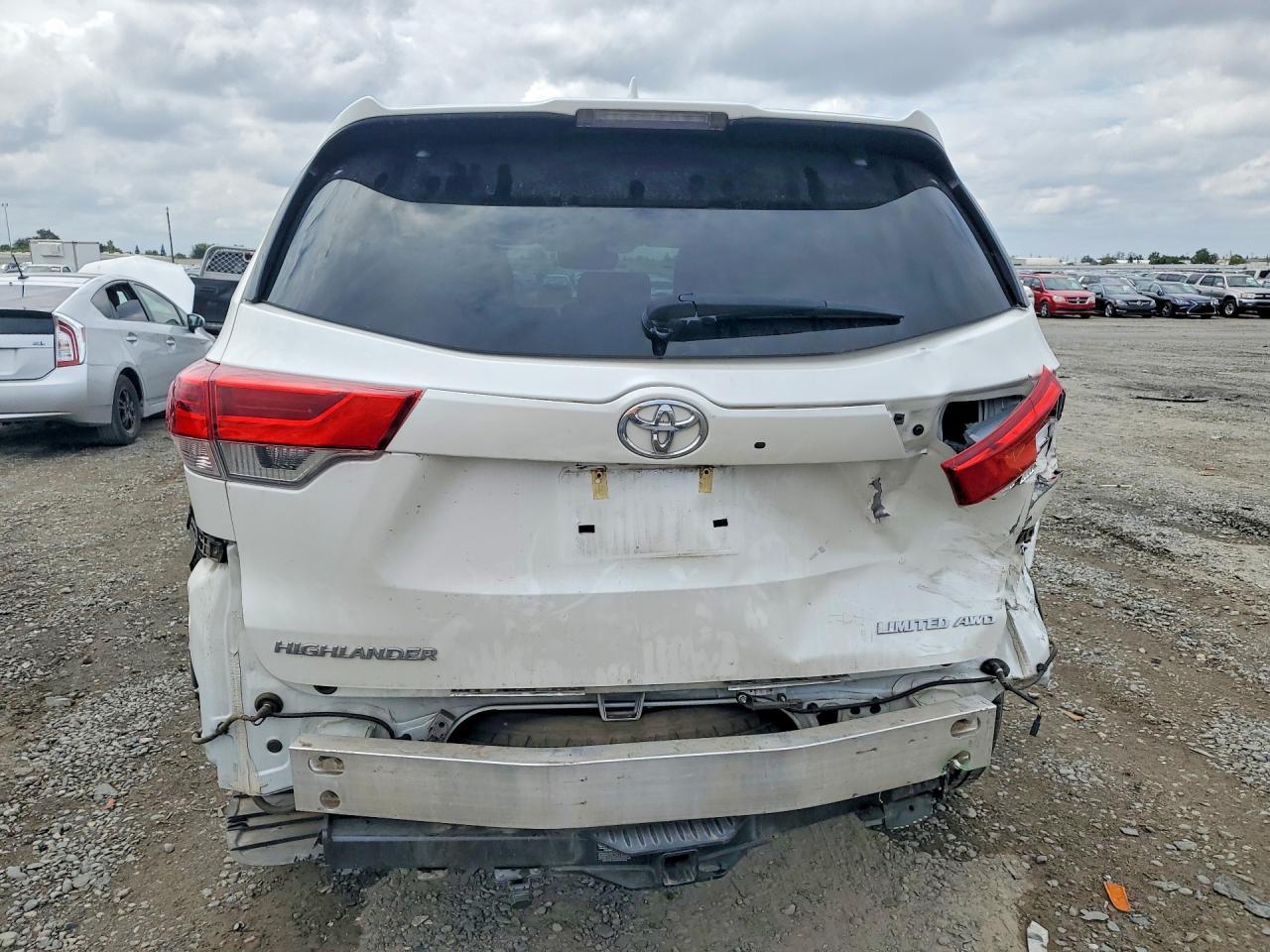 2018 Toyota Highlander Limited - zdjęcie 6