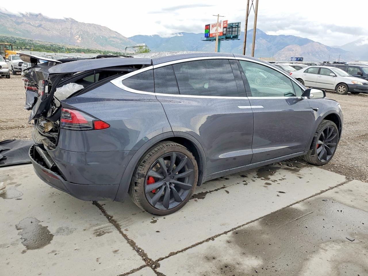 2021 Tesla Model X - zdjęcie 3