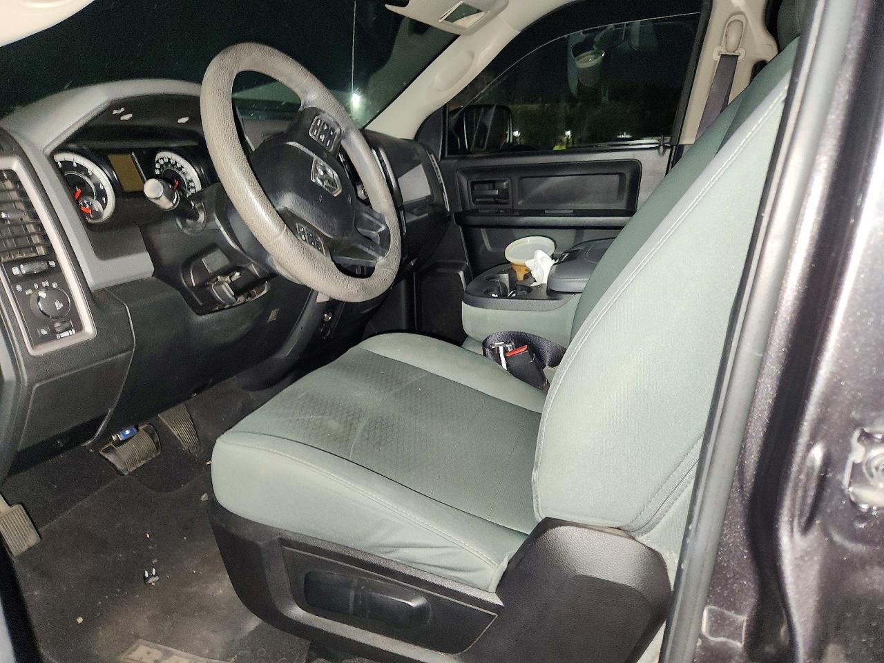 2016 Ram 1500 St - zdjęcie 7