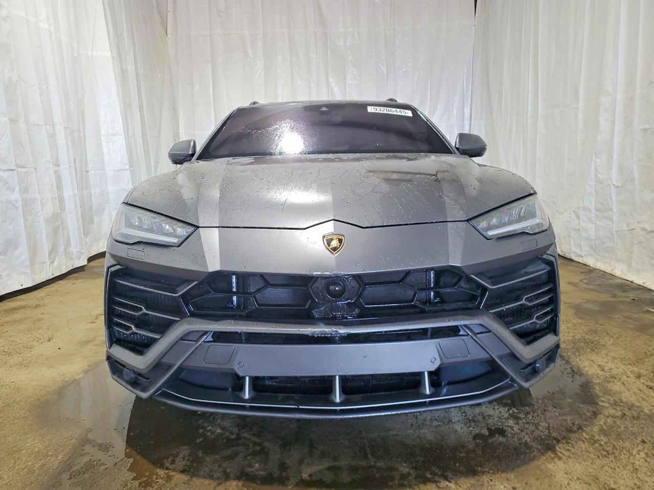2022 Lamborghini Urus - zdjęcie 5