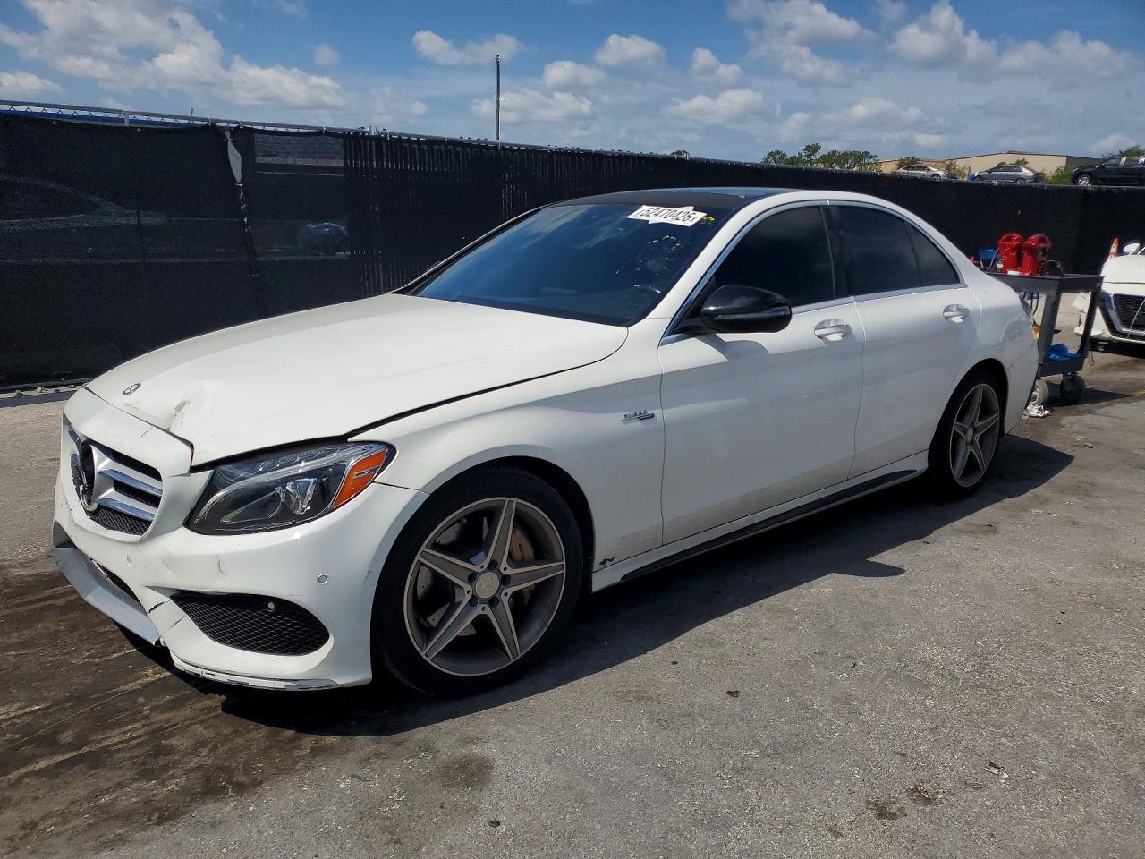 2016 Mercedes-Benz C 300 - zdjęcie główne