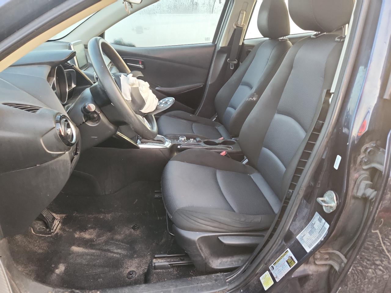 2018 Toyota Yaris Ia Base - zdjęcie 7