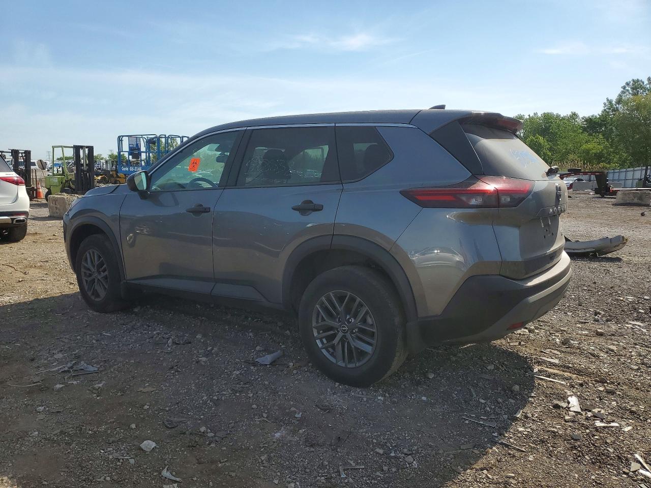 2023 Nissan Rogue S - zdjęcie 2