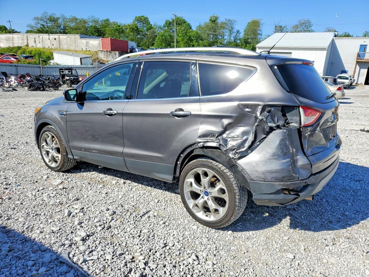 2013 Ford Escape Titanium - zdjęcie 2