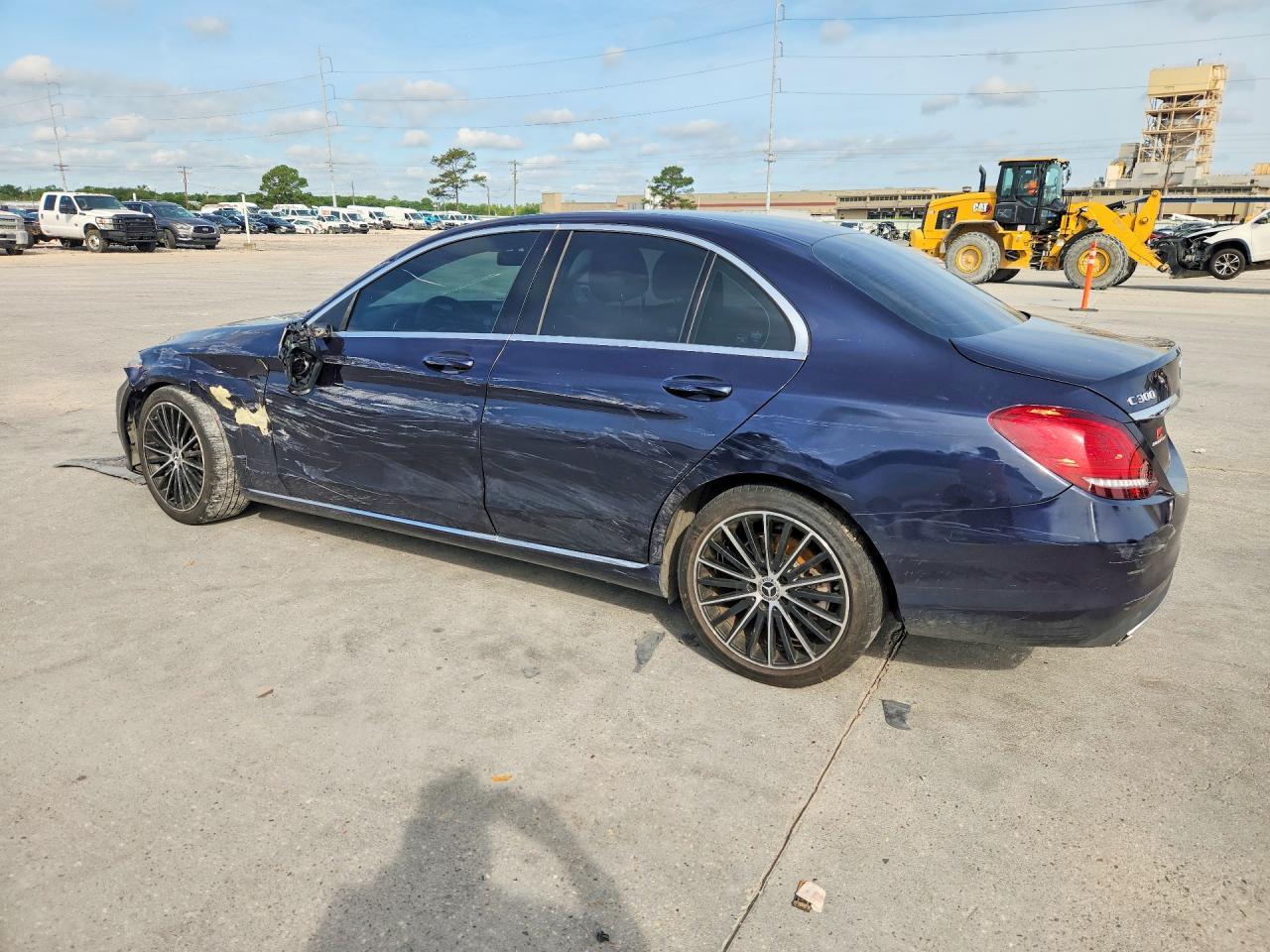 2019 Mercedes-Benz C 300 - zdjęcie 2