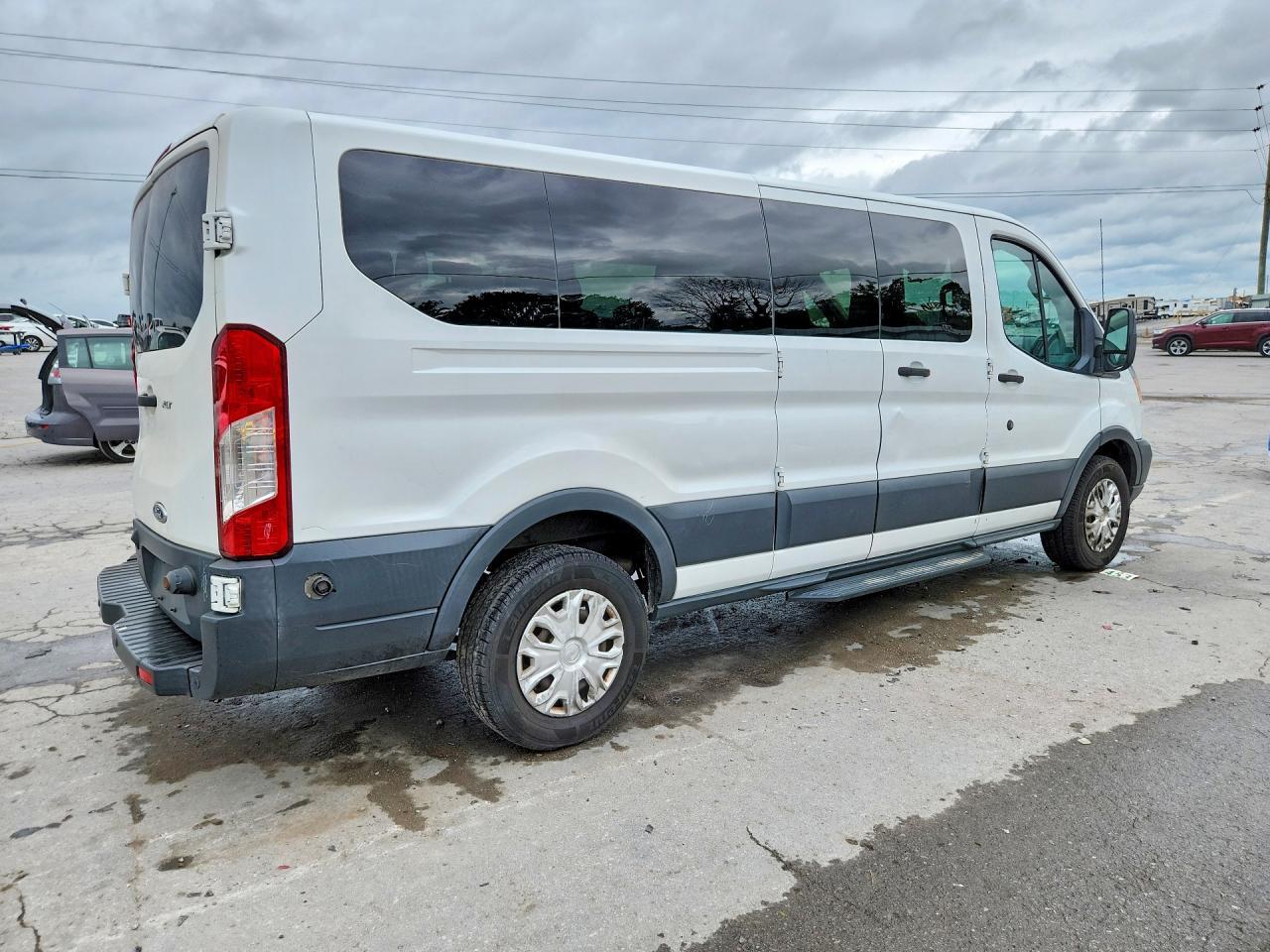 2015 Ford Transit T-350 - zdjęcie 3