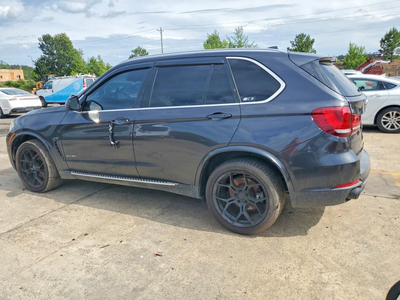 2015 BMW X5 xDrive35I - zdjęcie 2