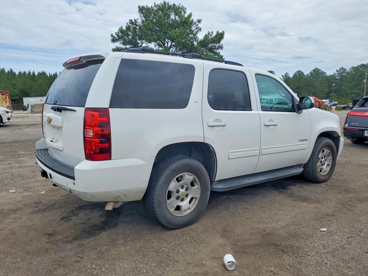 2013 Chevrolet Tahoe C1500 Lt - zdjęcie 3
