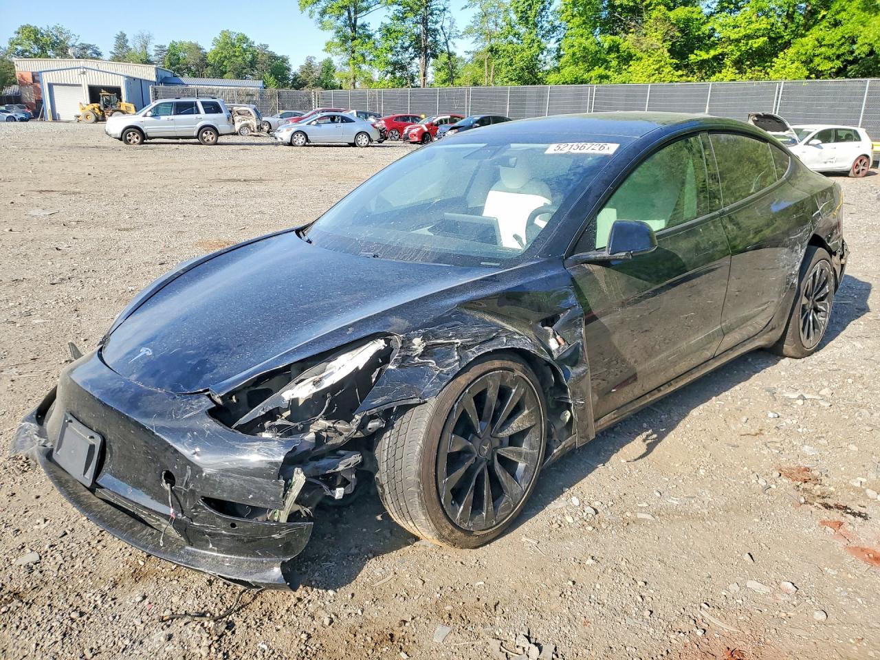 2021 Tesla Model 3 - zdjęcie główne