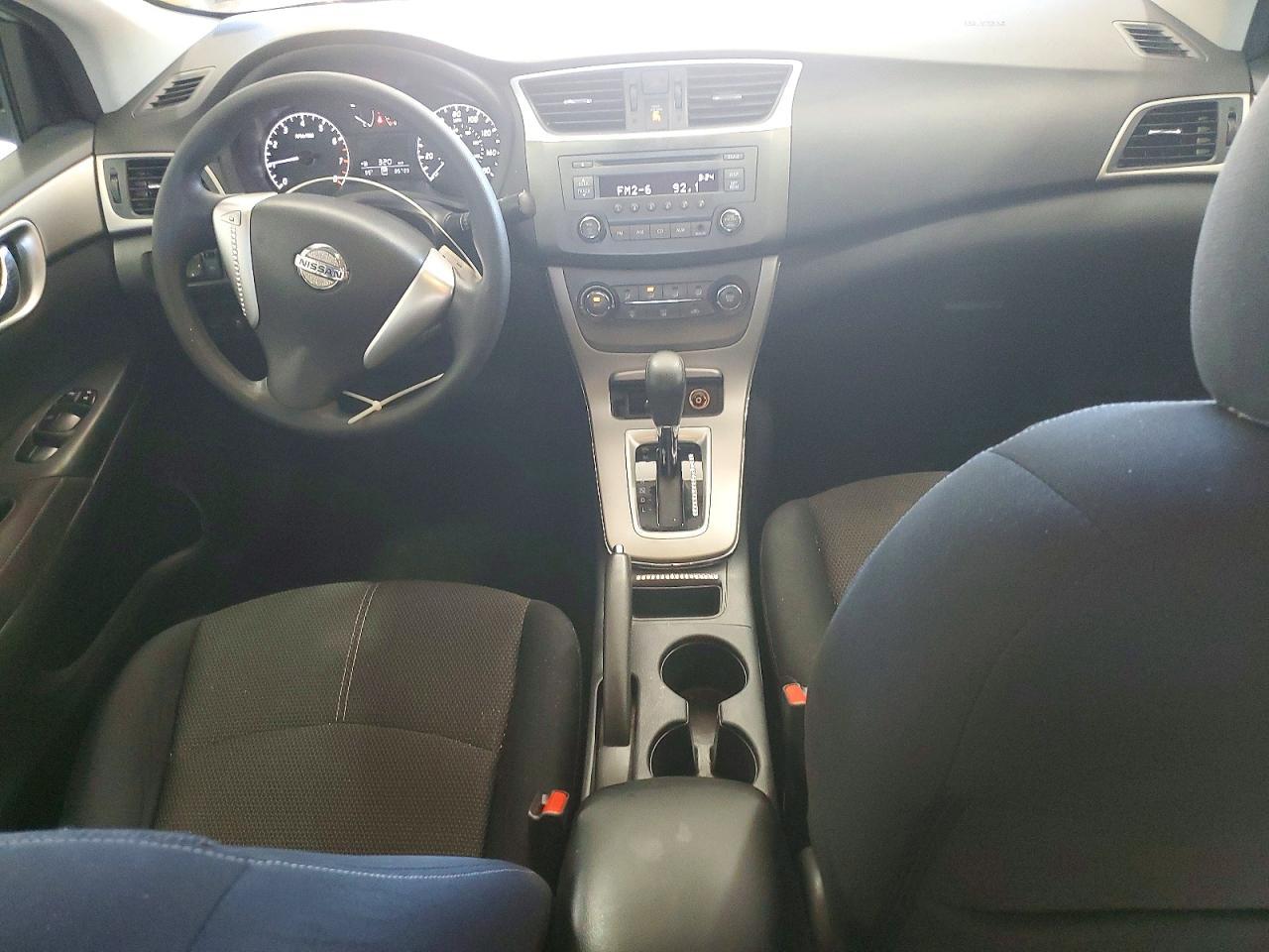 2014 Nissan Sentra S - zdjęcie 8