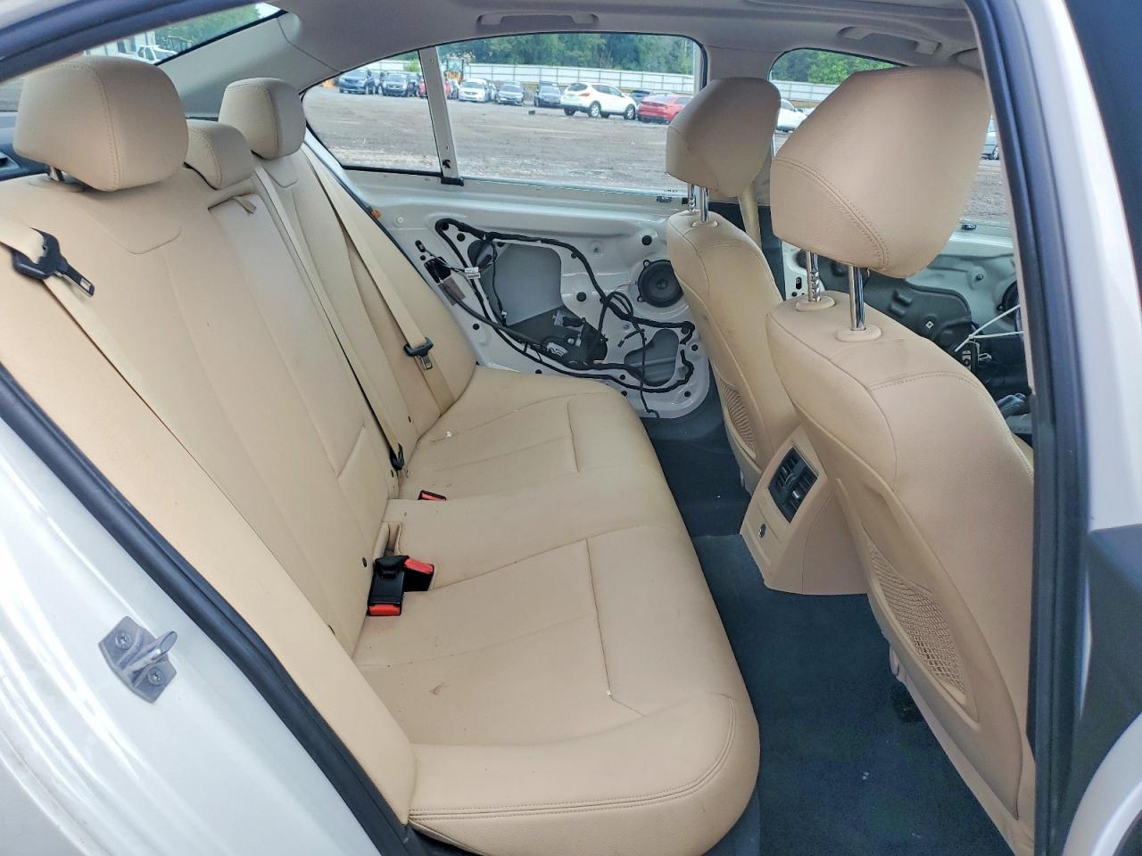 2018 BMW Seria 3 320i - zdjęcie 10