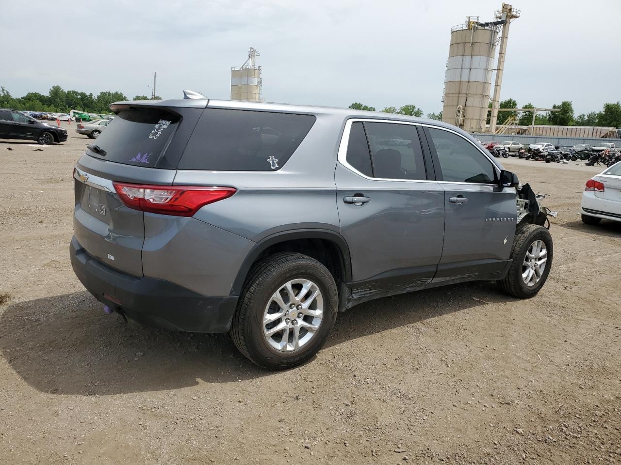 2019 Chevrolet Traverse Ls - zdjęcie 3