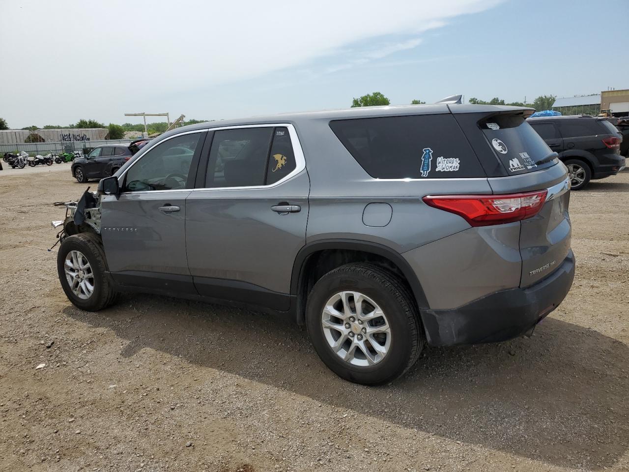 2019 Chevrolet Traverse Ls - zdjęcie 2