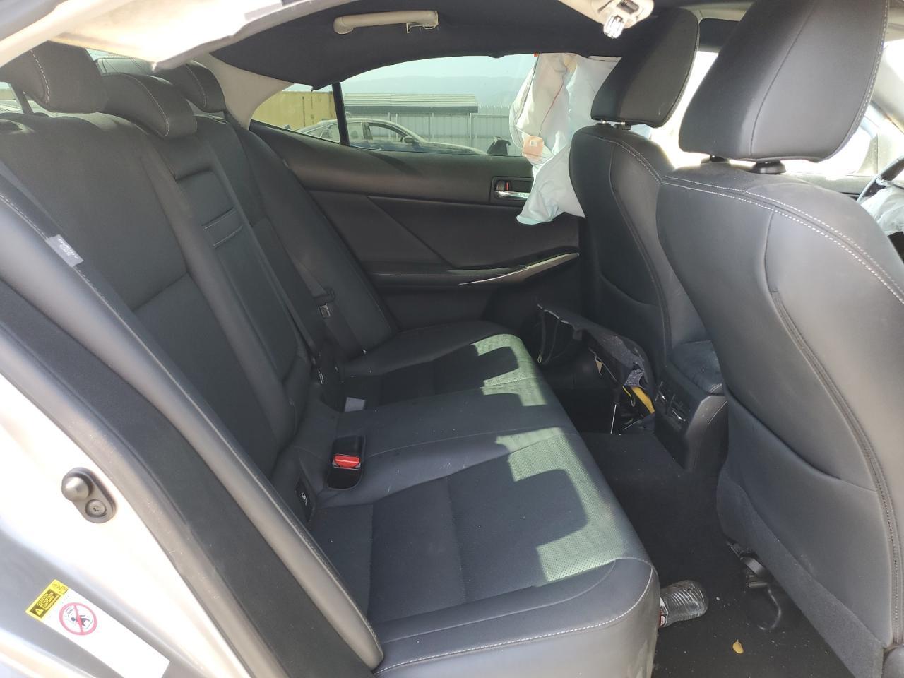 2016 Lexus Is 200T - zdjęcie 10