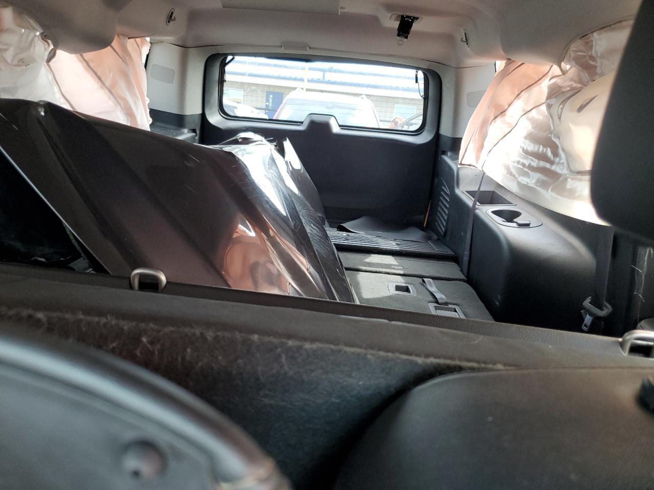 2016 Chevrolet Suburban K1500 Lt - zdjęcie 10