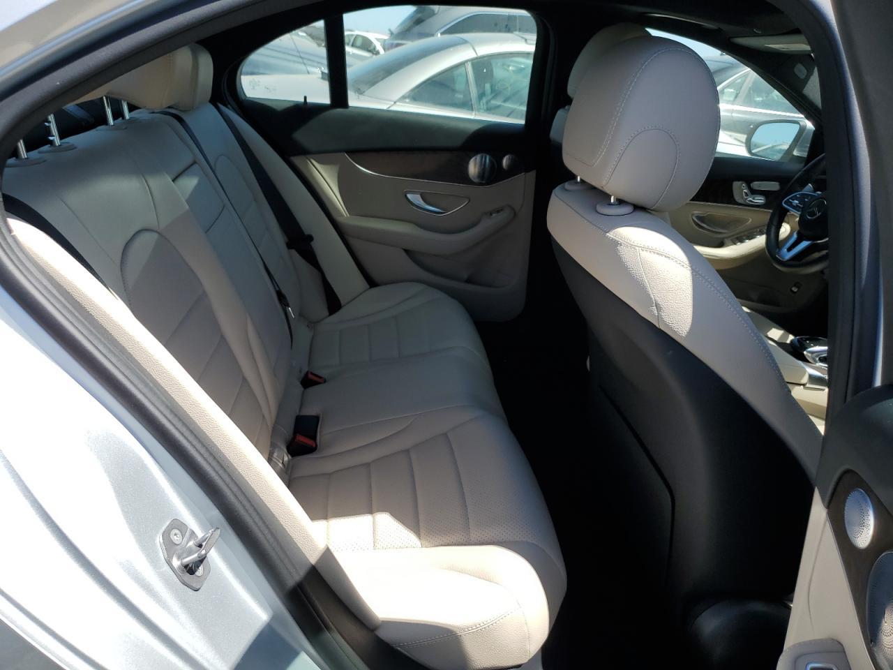 2020 Mercedes-Benz C 300 - zdjęcie 10