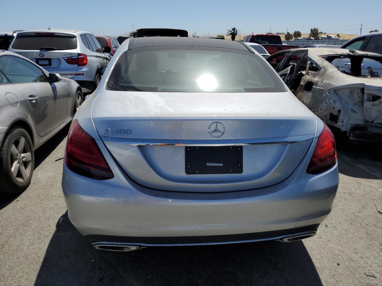 2020 Mercedes-Benz C 300 - zdjęcie 6