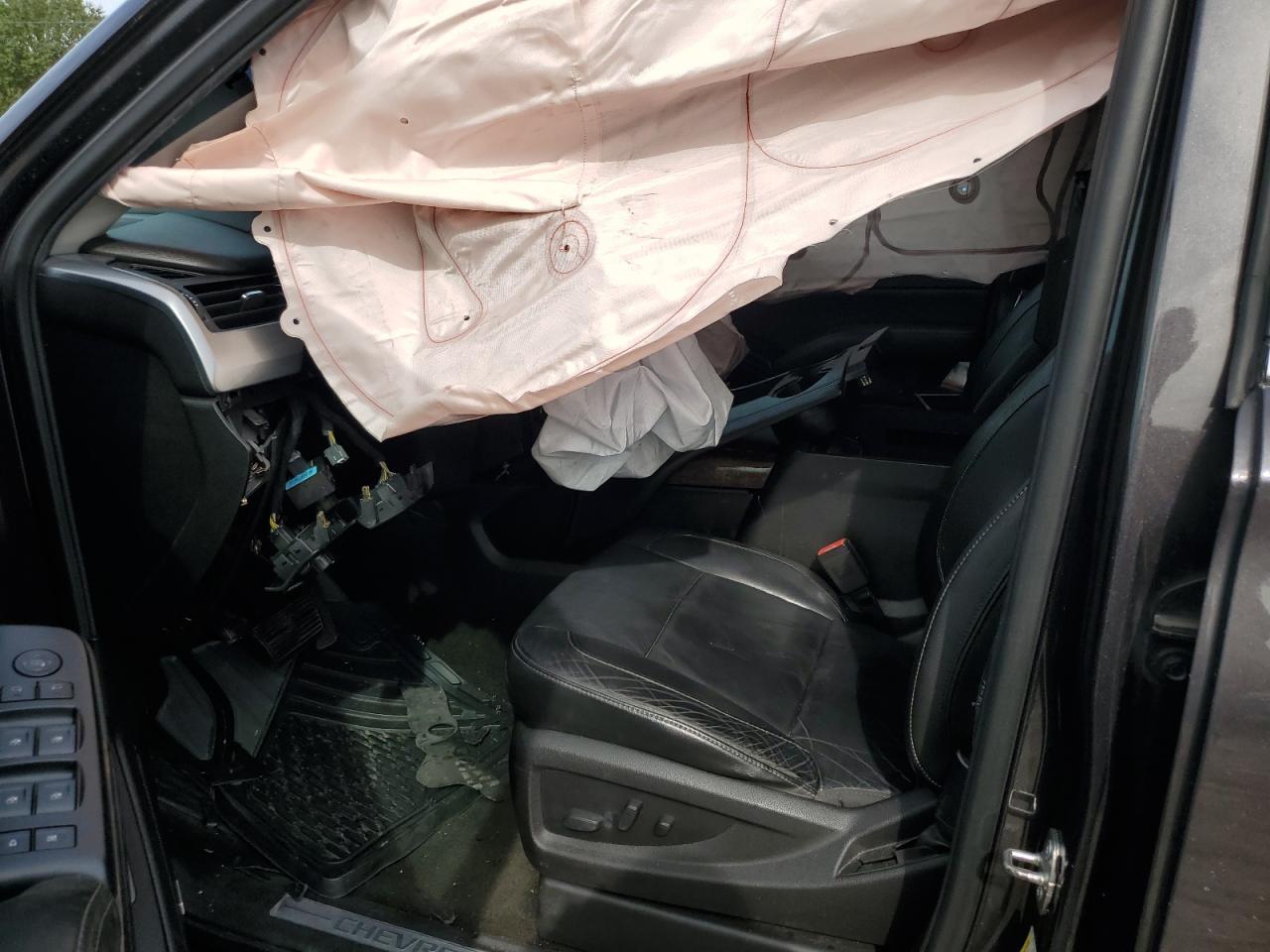 2016 Chevrolet Suburban K1500 Lt - zdjęcie 7