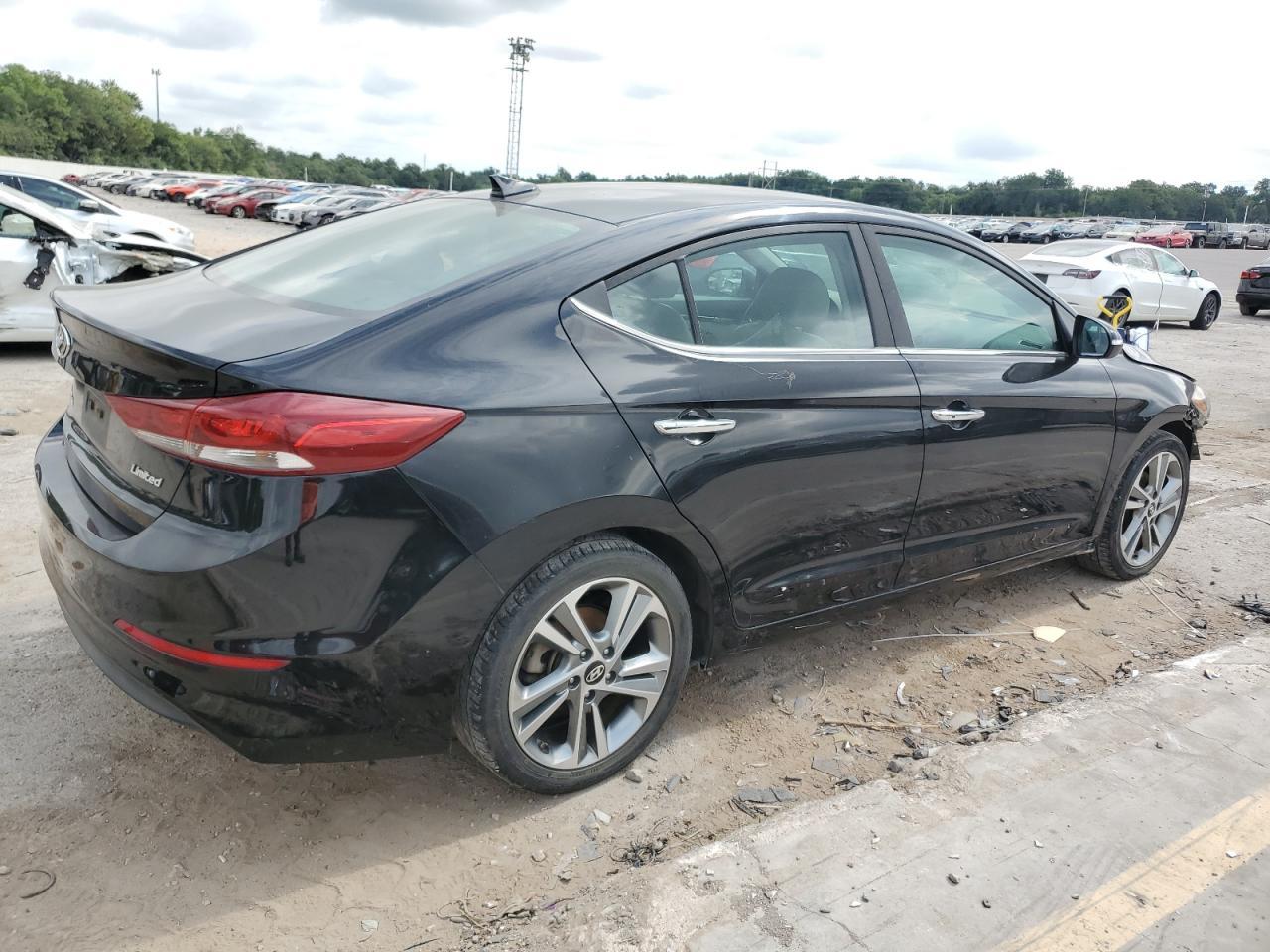 2017 Hyundai Elantra - zdjęcie 3