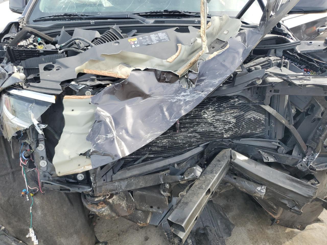 2016 Chevrolet Suburban K1500 Lt - zdjęcie 13