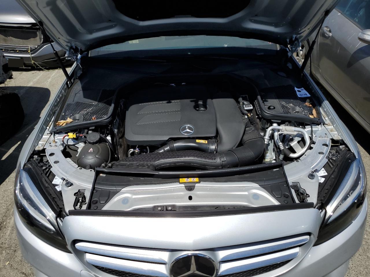 2020 Mercedes-Benz C 300 - zdjęcie 11