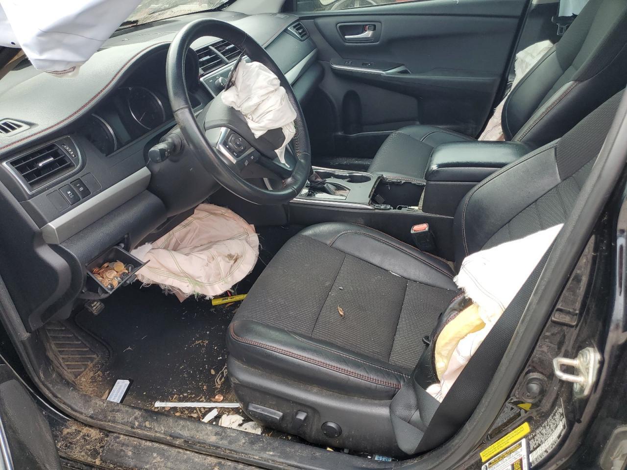 2017 Toyota Camry Le - zdjęcie 7