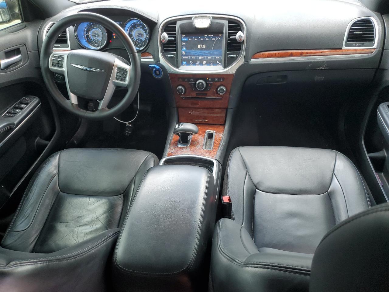 2014 Chrysler 300 - zdjęcie 8