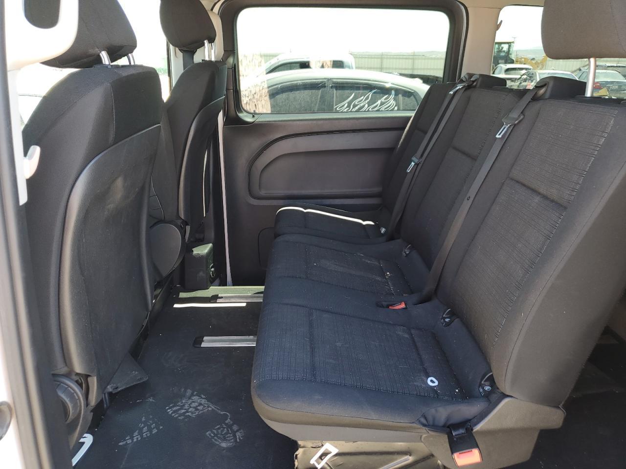 2016 Mercedes-Benz Metris - zdjęcie 11