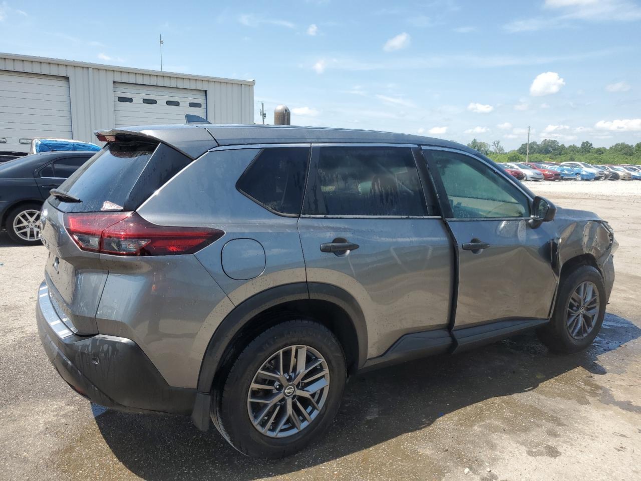 2021 Nissan Rogue S - zdjęcie 3