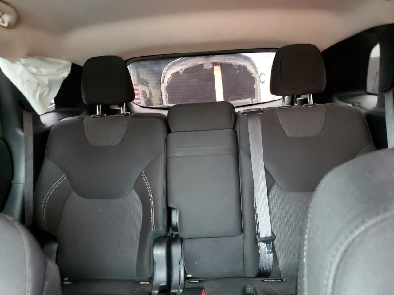 2015 Jeep Cherokee Latitude - zdjęcie 10