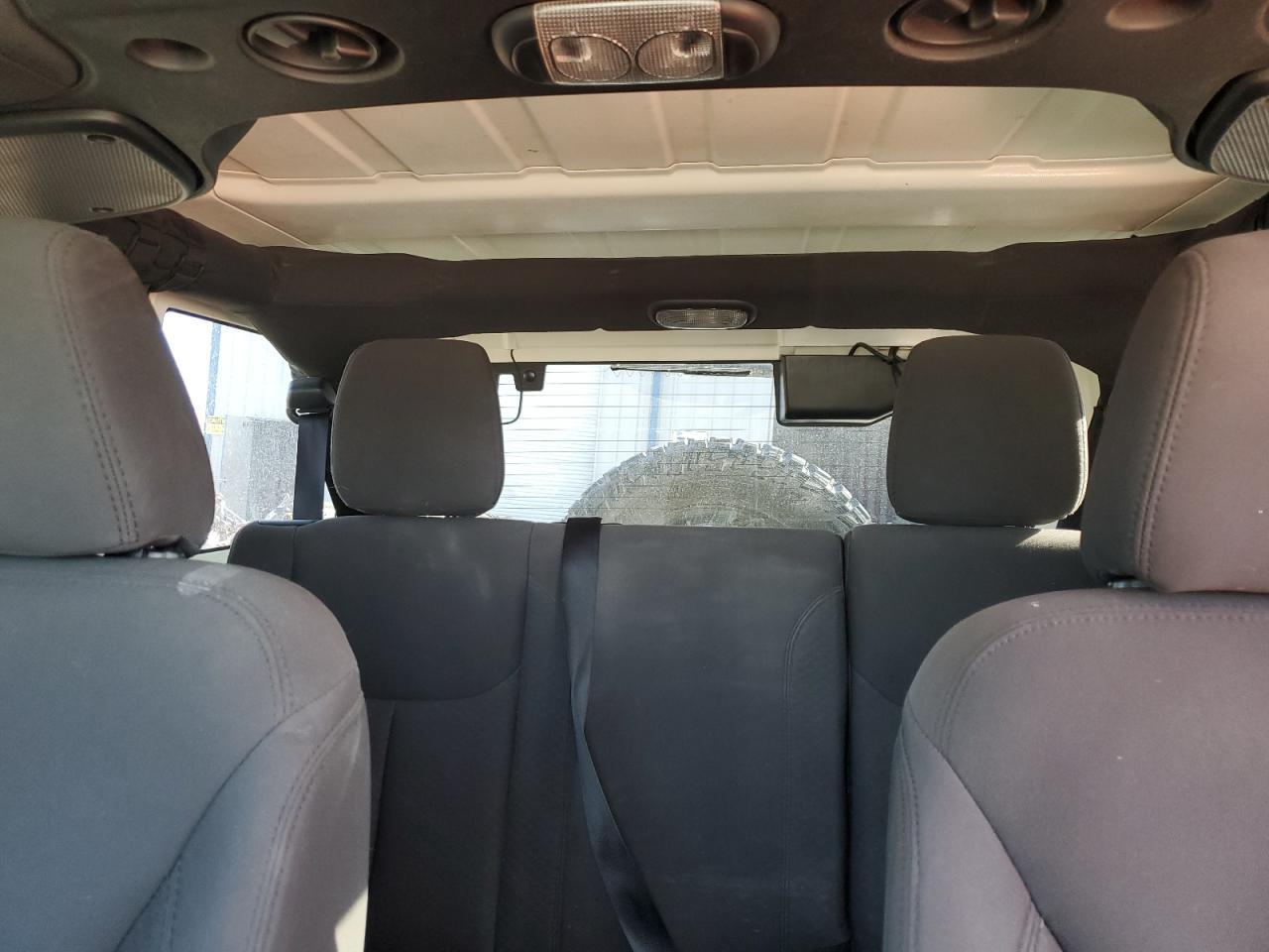 2016 Jeep Wrangler Unlimited Sport - zdjęcie 10