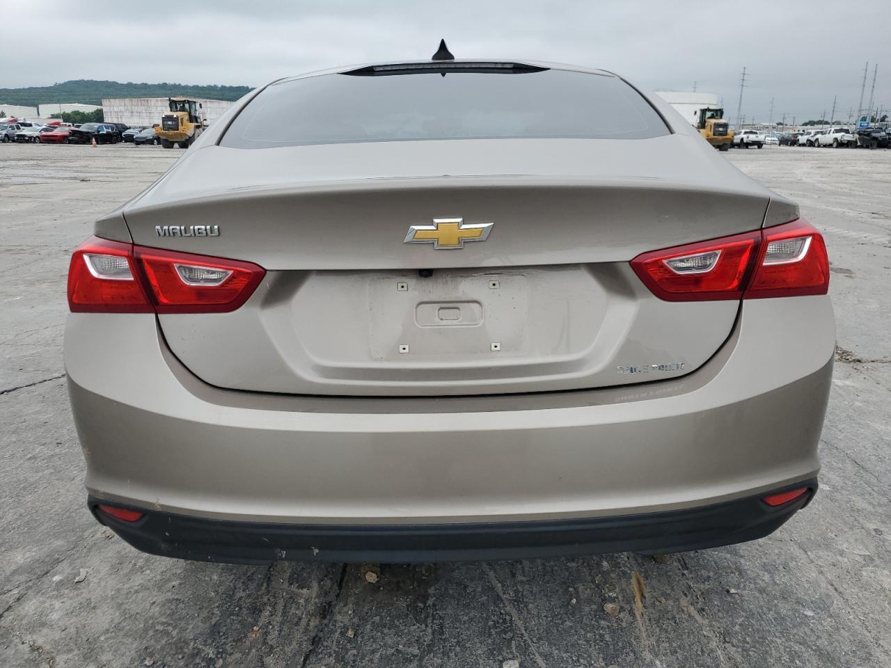 2022 Chevrolet Malibu Ls - zdjęcie 6