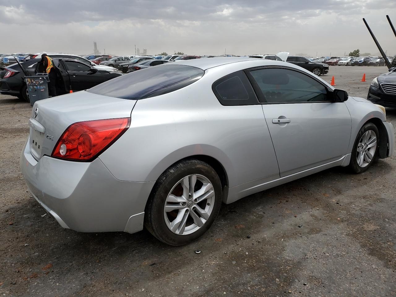 2013 Nissan Altima S - zdjęcie 3